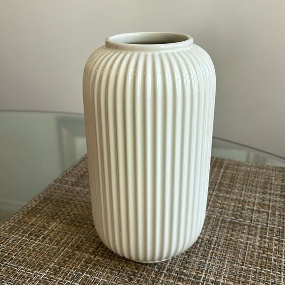 IKEA Ceramic Ribbed Cylinder Stilren Vase White - Picture 1 of 8